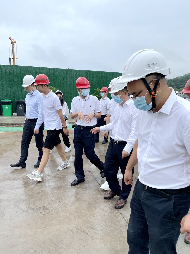 德陽代理市長劉光強(qiáng)一行調(diào)研指導(dǎo)云上天府大數(shù)據(jù)產(chǎn)業(yè)園一期項(xiàng)目 3 德陽代理市長劉光強(qiáng)一行調(diào)研指導(dǎo)云上天府大數(shù)據(jù)產(chǎn)業(yè)園一期項(xiàng)目 3